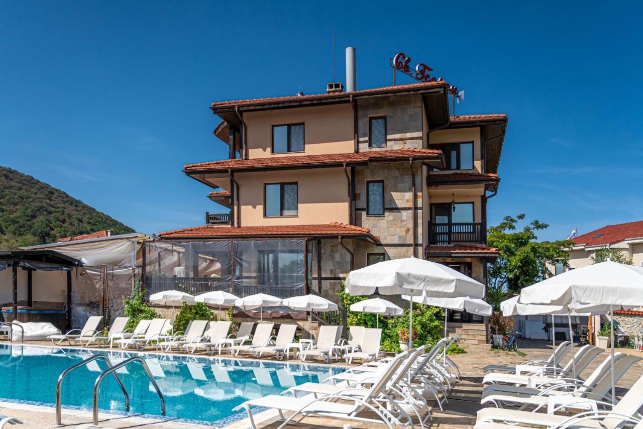 Saint George Mountain Residence Беласица Екстериор снимка